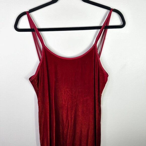 Womens red crushed velvet chisme size medium - Picture 6 of 6